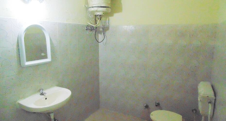 Hotel Daya's Paradise, Katra 5